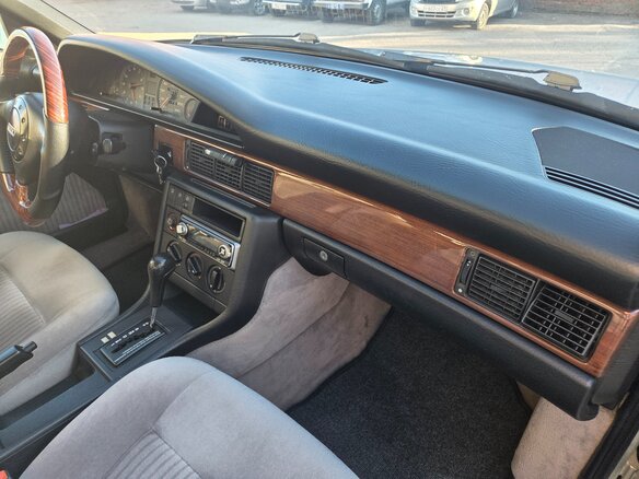 1990 Audi 100 III (C3) Рестайлинг, серебристый, 860000 рублей - вид 16