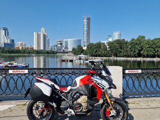 2024 Ducati Multistrada V4, красный, 3000000 рублей, вид 3