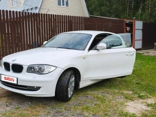 2011 BMW 1 серии 116i I (E81/E82/E87/E88) Рестайлинг, белый, 950000 рублей, вид 3