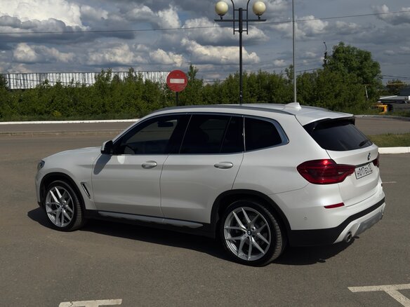 2019 BMW X3 20i xDrive III (G01), белый, 3900000 рублей - вид 16