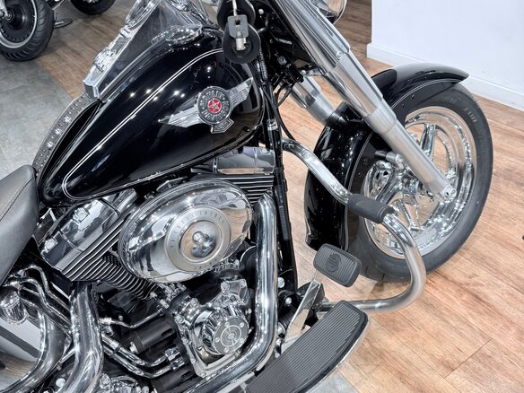 2010 Harley-Davidson Fat Boy, чёрный, 1299000 рублей - вид 20