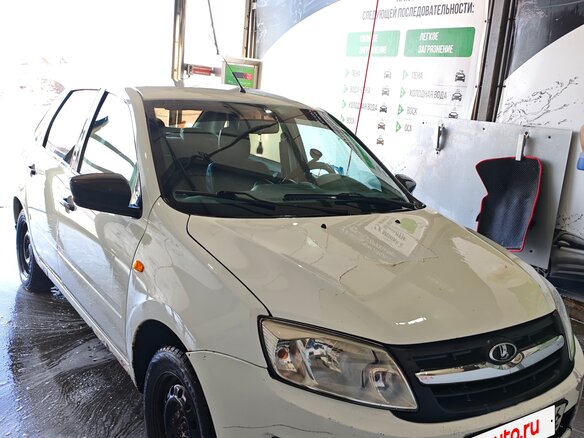 2016 Lada (ВАЗ) Granta I, белый, 220000 рублей