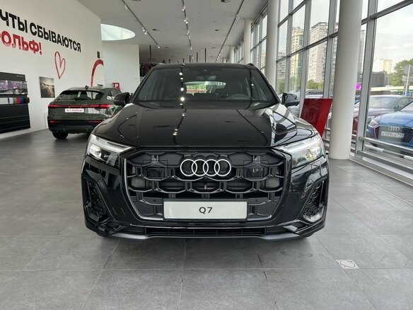 2026 Audi Q7 45 TFSI II (4M) Рестайлинг 2, чёрный, 10900000 рублей - вид 2