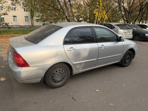 2005 Toyota Corolla IX (E120, E130) Рестайлинг, серебристый, 430000 рублей - вид 2