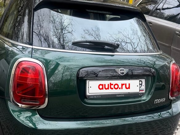 2018 Mini Hatch Cooper III (F55/F56), зелёный, 2100000 рублей