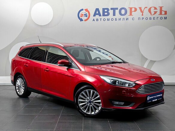 2017 Ford Focus III Рестайлинг, красный, 849000 рублей