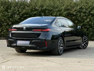 2025 BMW 7 серии 740d xDrive VII (G70), чёрный, 13990000 рублей, вид 3