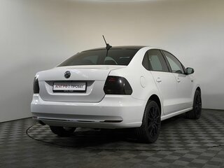 2018 Volkswagen Polo V Рестайлинг, белый, 1200000 рублей, вид 4