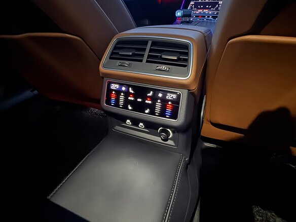 2024 Audi A7 L 45 TFSI II (4K), чёрный, 6200000 рублей - вид 28