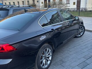 2021 Volkswagen Passat B8 Рестайлинг, чёрный, 3250000 рублей, вид 3