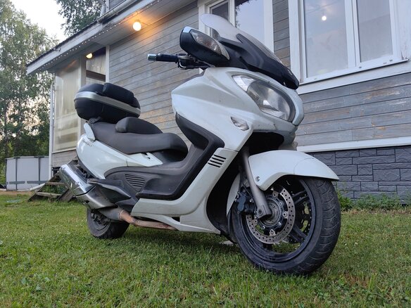 2013 Suzuki Burgman (SkyWave) 650, белый, 645000 рублей - вид 7