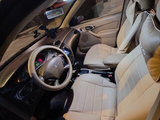 2000 Ford Focus I (North America), красный, 250000 рублей, вид 5