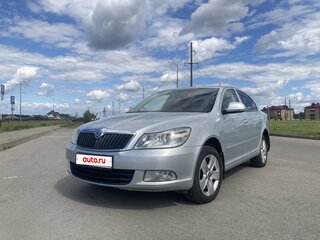 2013 Skoda Octavia II (A5) Рестайлинг, серебристый, 850000 рублей, вид 3