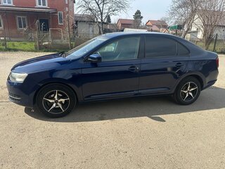 2015 Skoda Rapid I, жёлтый, 645000 рублей, вид 5