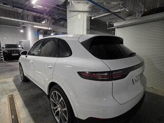 2020 Porsche Cayenne III, серый, 5950000 рублей, вид 3