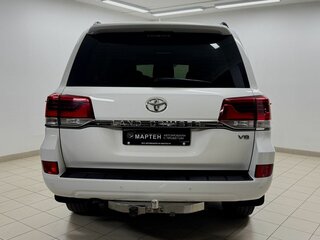 2015 Toyota Land Cruiser 200 Series Рестайлинг 2, белый, 6150000 рублей, вид 5