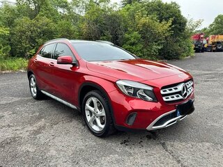 2019 Mercedes-Benz GLA 200 I (X156) Рестайлинг, красный, 1890000 рублей, вид 1