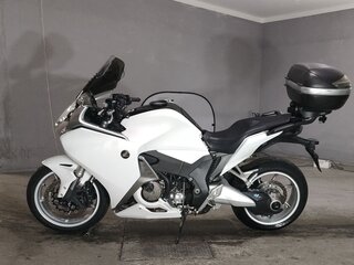 2013 Honda VFR 1200, белый, 808000 рублей, вид 2