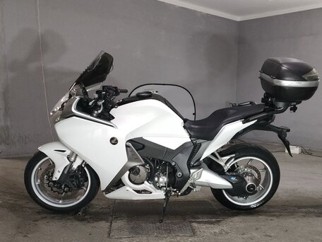 2013 Honda VFR 1200, белый, 808000 рублей, вид 2