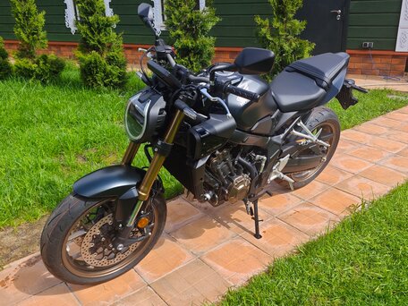 2025 Honda CB 650R, чёрный, 1449000 рублей, вид 2