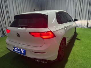 2021 Volkswagen Golf VIII, белый, 2045700 рублей, вид 4