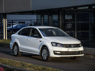 2016 Volkswagen Polo V Рестайлинг, белый, 799000 рублей, вид 3