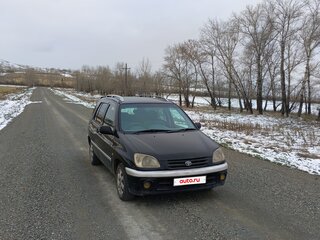 1998 Toyota Raum I, чёрный, 270000 рублей, вид 3