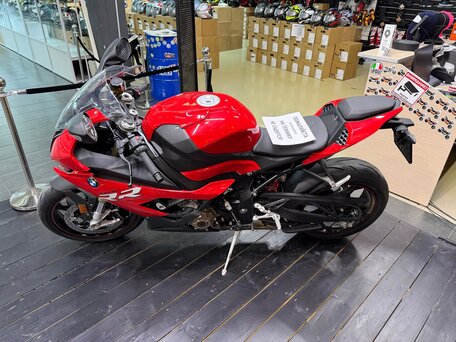 2021 BMW S 1000 RR, красный, 1790000 рублей, вид 4