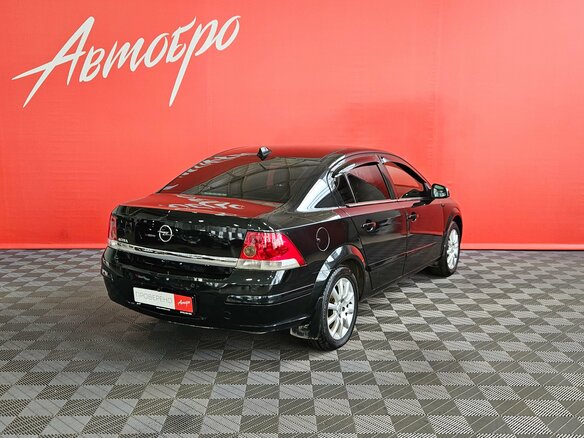 2012 Opel Astra H Рестайлинг, чёрный, 700000 рублей - вид 5