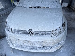 2014 Volkswagen Polo V, белый, 670000 рублей, вид 1