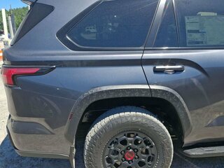 2026 Toyota Sequoia III, чёрный, 15990000 рублей, вид 4