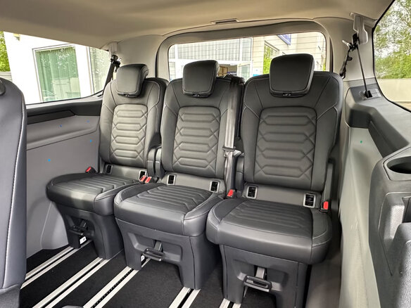 2026 Ford Tourneo Custom LWB II, чёрный, 7750000 рублей - вид 15