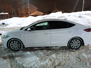 2018 Hyundai Elantra VI (AD), белый, 1300000 рублей, вид 4