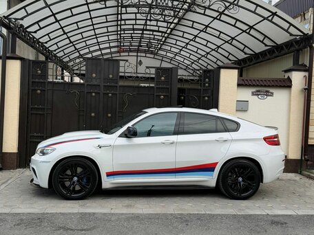 2014 BMW X6 M I (E71) Рестайлинг, белый, 2700000 рублей, вид 5