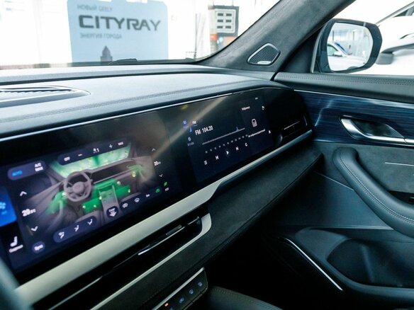 2025 Geely Monjaro I, синий, 5001669 рублей - вид 31