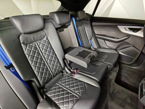 2019 Audi Q8 45 TDI I (4M), синий, 5509000 рублей - вид 16