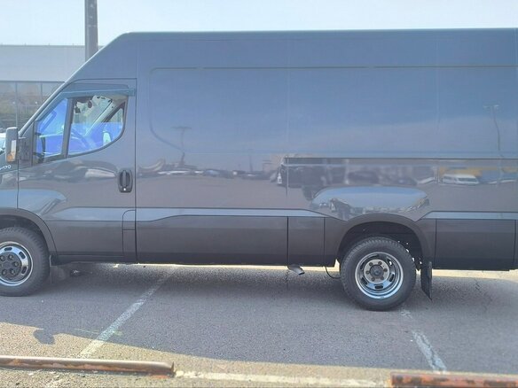 2020 Iveco Daily, серый, 3800000 рублей - вид 11