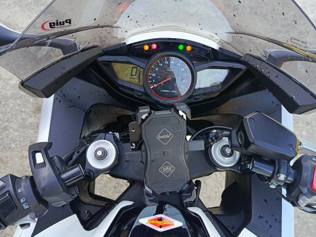 2010 Honda VFR 1200, белый, 850000 рублей, вид 3