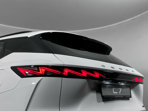 2026 Omoda C7, белый - вид 7