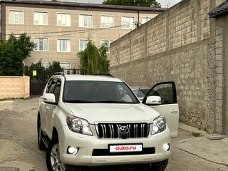2011 Toyota Land Cruiser Prado 150 Series, белый, 2930000 рублей, вид 3