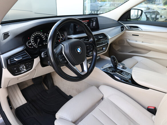 2018 BMW 6 серии Gran Turismo 630d xDrive IV (G32), коричневый, 3398000 рублей - вид 14