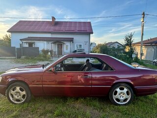 1995 Mercedes-Benz E-Класс 220 I (W124), красный, 750000 рублей, вид 5