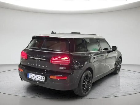 2022 Mini Clubman Cooper II Рестайлинг, чёрный, 2119505 рублей, вид 4