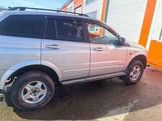 2008 SsangYong Kyron I Рестайлинг, серебристый, 750000 рублей, вид 2
