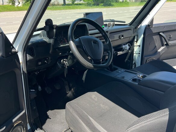 2013 Lada (ВАЗ) 2121 (4x4) I Рестайлинг, белый, 450000 рублей - вид 7