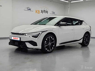 2025 Kia EV6 I Рестайлинг, белый, 6960025 рублей, вид 1