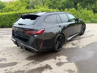 2025 BMW M5 VII (G90), чёрный, 19000000 рублей, вид 2