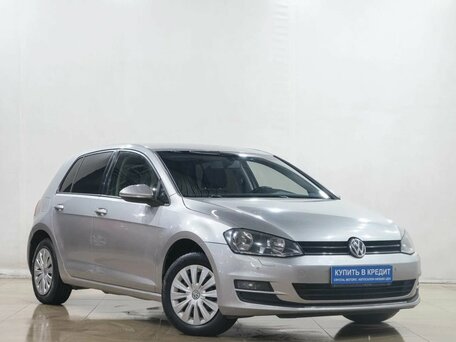 Volkswagen Golf VII