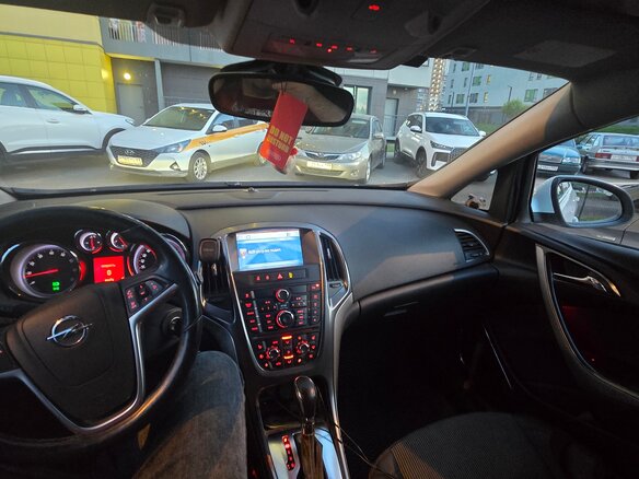 2011 Opel Astra J, белый, 800000 рублей - вид 15