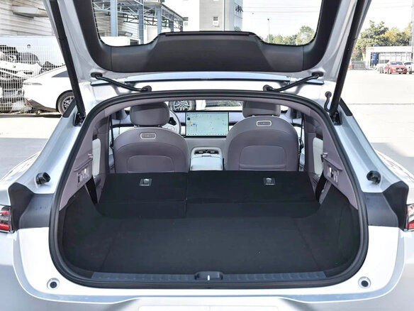 2026 Changan Qiyuan A06 28.39 kWh, серебристый, 2290000 рублей - вид 16
